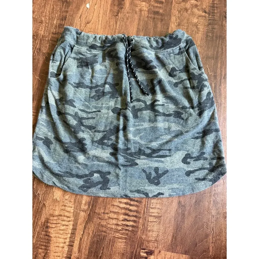 Sundry camo womens mini skirt medium